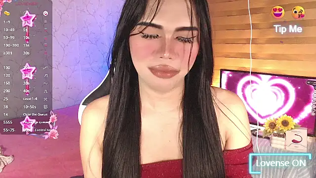 SweetSurrender_ webcam