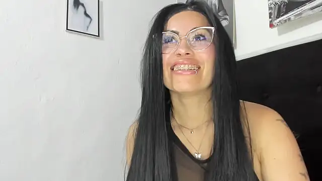 Tania_mature webcam