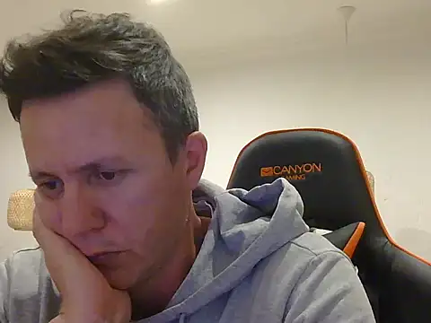 TroyDieselXXX webcam
