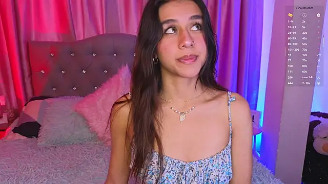 Emiily_Scott1 webcam
