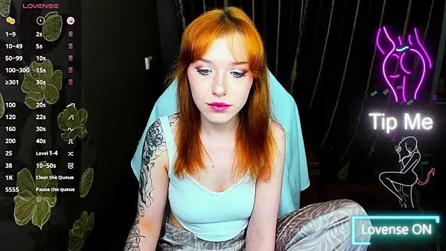 MeganNewCat webcam