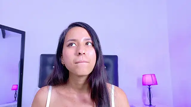 Skinny_hottie18 webcam