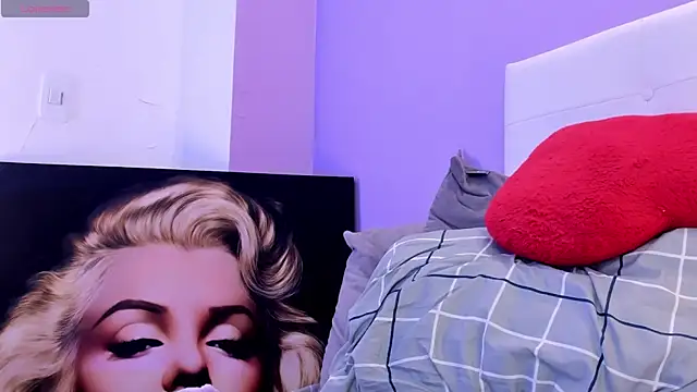 Charlotte11-11 webcam