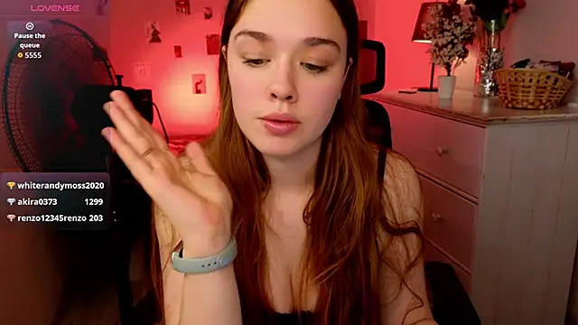 TiffanyVex webcam