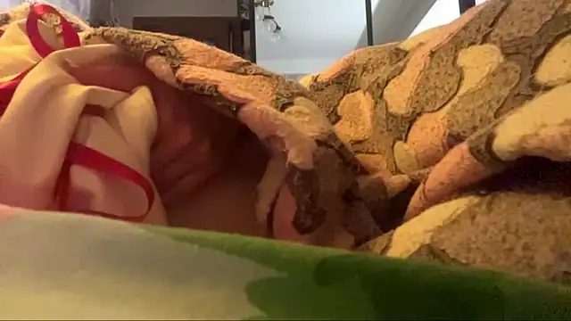 CarolineNine webcam