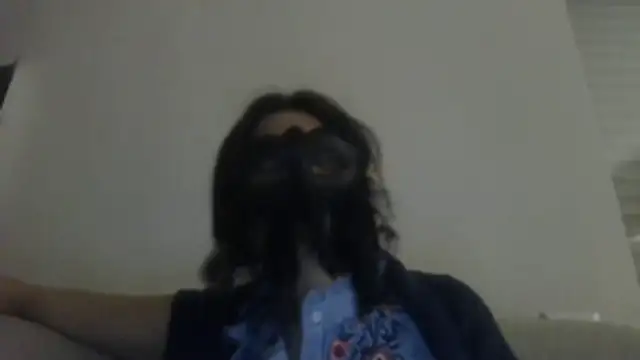 HelenTiAscolta webcam