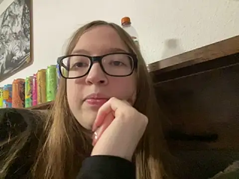 Freaky-Doll webcam