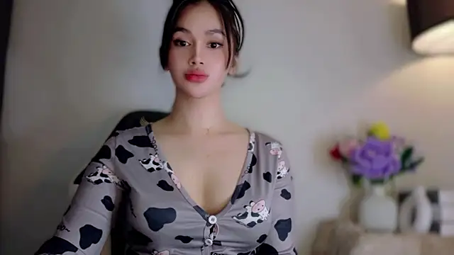 Model: Anna_HollyDoll