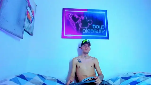 Pleasure_boys_hot webcam