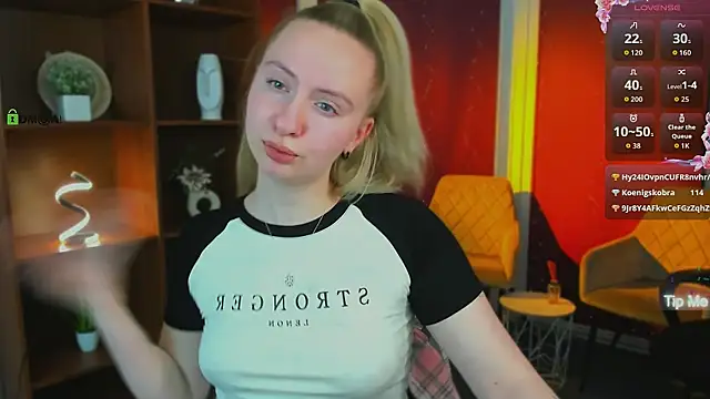 mila_glow1 webcam