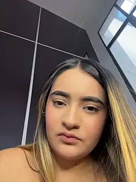 Antonella_Julieta webcam