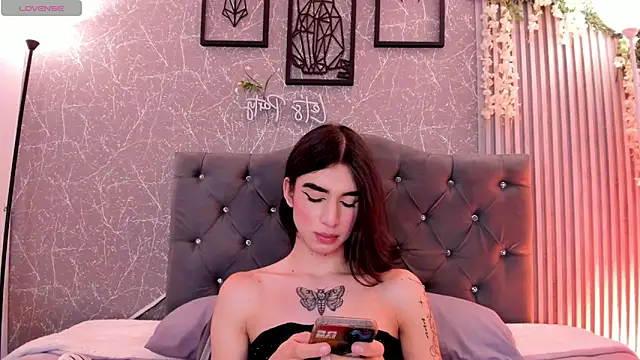 lana_gill1 (T teen) - help me cum in public