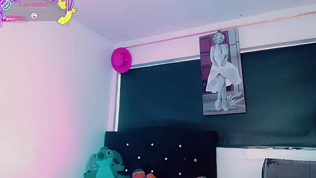 Kendall_hornyy live sex cam