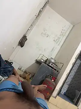 blushingboy11 (M twink) - Tip for see cum
