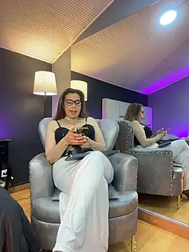 Samantha_Milf__
