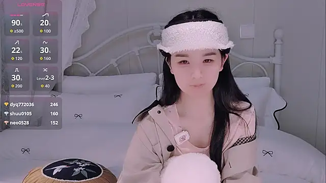 美女BingLin-在线直播