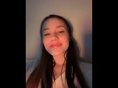 Aria_Mila webcam