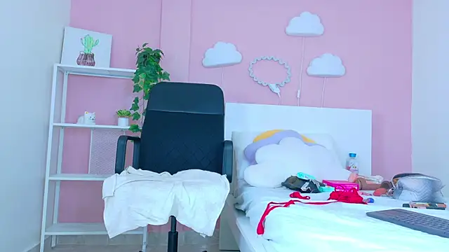 SeleneGibson__ webcam