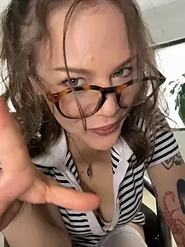 Tallulah_Kinky webcam