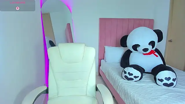 Janettcruz webcam