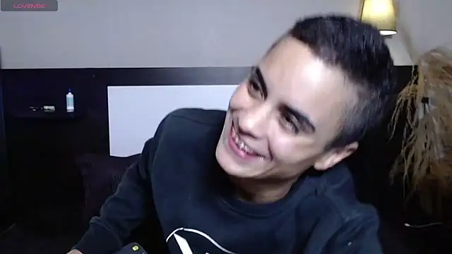 Liiamthompson webcam