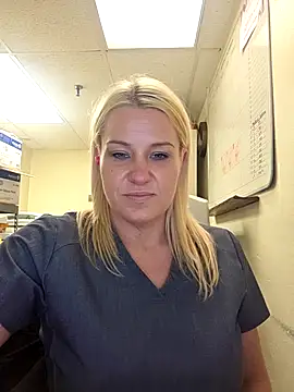 LadyB07 webcam