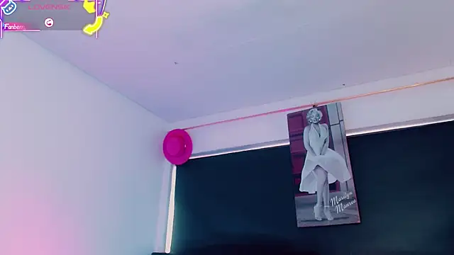 Kendall_hornyy webcam