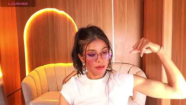 Alina_b_ webcam