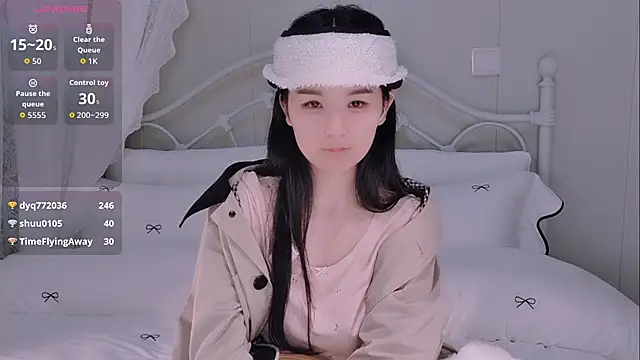 美女BingLin-在线直播