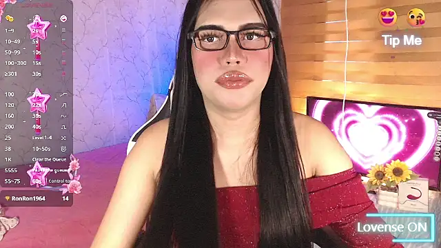 SweetSurrender_ webcam