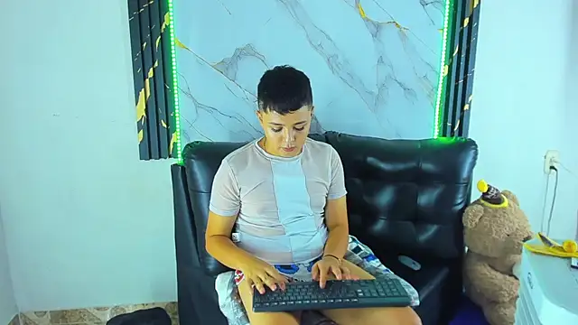christopher_hot - Christopher_Hot's free webcam - UK Sex Cams