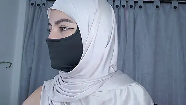jade_nassar (F young) - blowjob + drool on tits