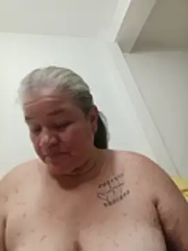 CheekySnowQueen_69 webcam