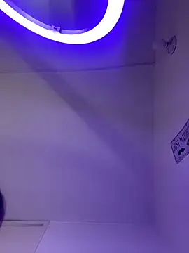 prettyamber - PrettyAmber's free webcam - UK Sex Cams