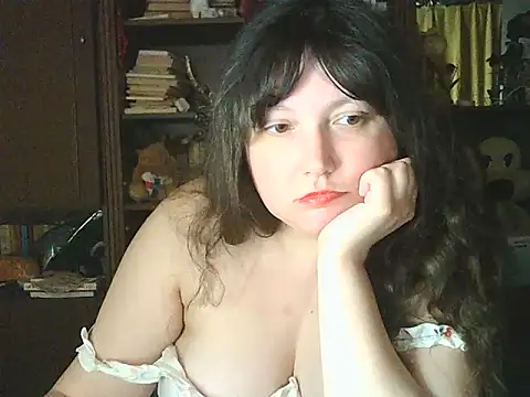 CarrieQPeach webcam