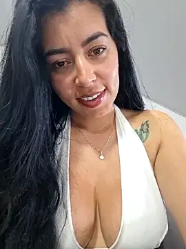 luianna (F young) - Take off my bra and drool over my tits
