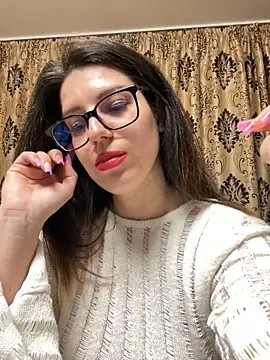 NadiraNoor webcam