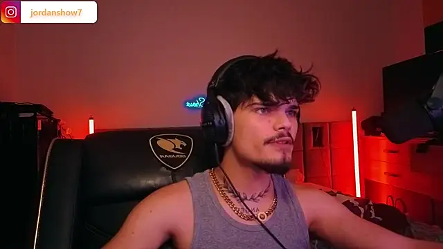 JordanShow webcam