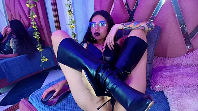 viollettaa_ webcam