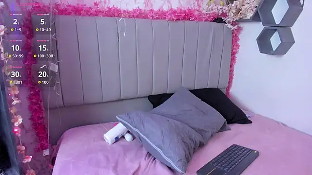 Scarlett21__ webcam