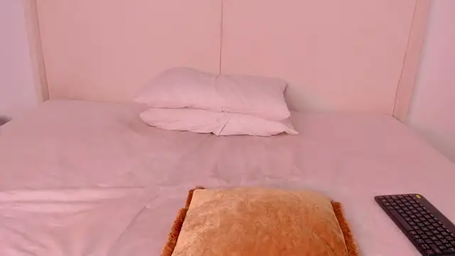 Sofi_glow webcam