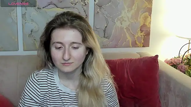 CamillaDreamer webcam