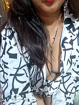 alinaarora webcam