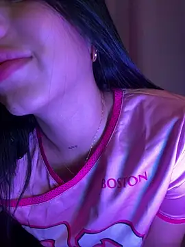 IsabellaNoir_ webcam