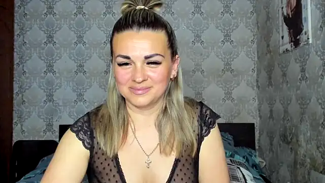 NicoletMoore webcam