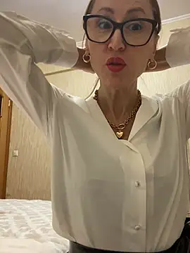 LauraDavis webcam