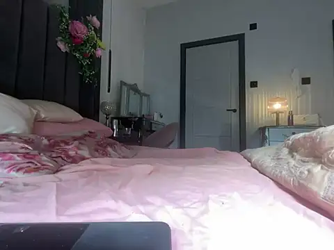 BlondieBarbieBabe webcam