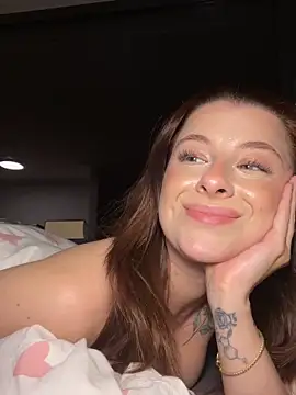 Mia-Minou webcam