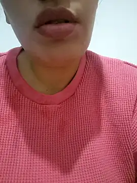 Lonalonaa9 webcam