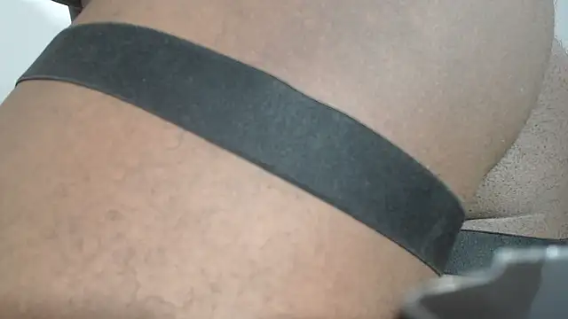 strong__anthony webcam